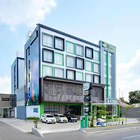 맥스원 호텔 앳 벨스타 벨리퉁 탄중판단 외부 사진